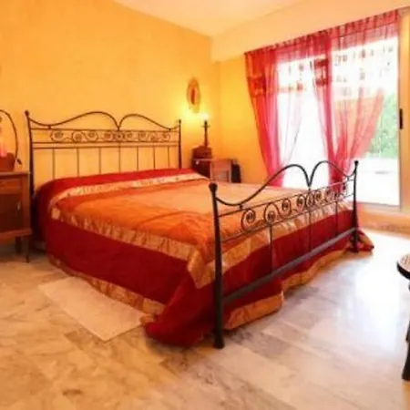 Front De Juan Les Pins Cannes Apartment *